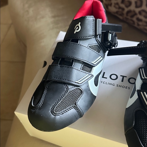 Peloton biking shoes brand new with box - Picture 2 of 5